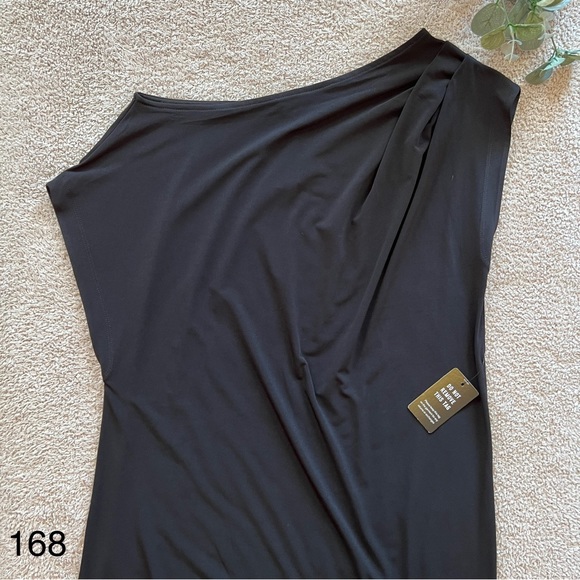 Express, off the shoulder dress, size small. - Picture 2 of 9